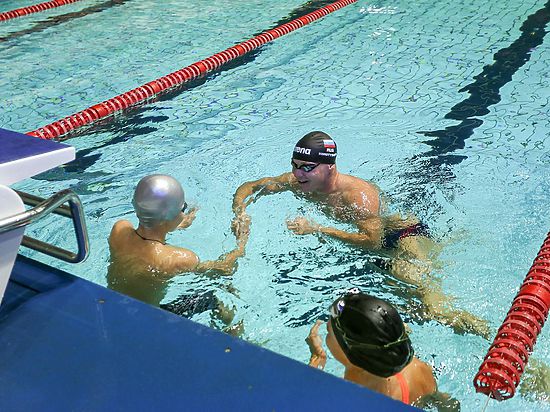Капитан сборной России по плаванию Евгений Коротышкин вновь примет участие 
в  любительских соревнованиях по плаванию