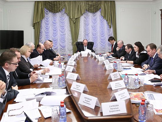 В Челябинске обсудили план обеспечения устойчивого развития областной экономики