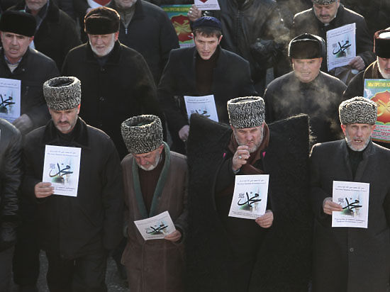 В Грозном прошла массовая акция против Charlie Hebdo