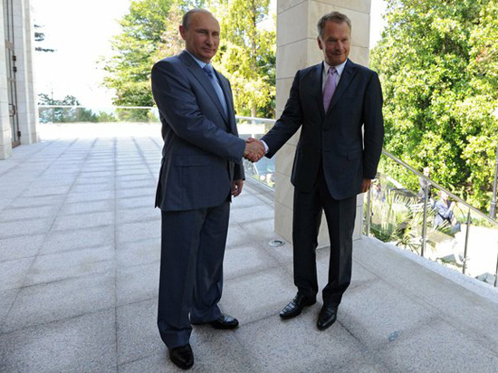 Финский президент приехал к Владимиру Путину, чтобы обсудить эмбарго