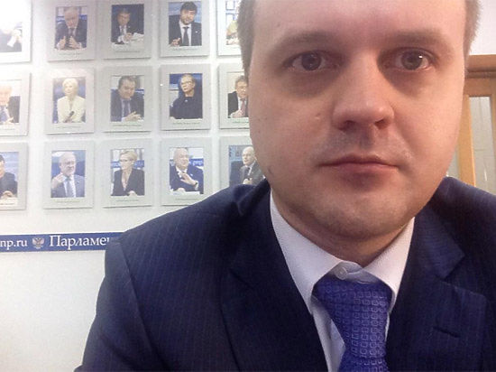 Депутат Госдумы предлагает штрафовать за исполнение иностранных песен