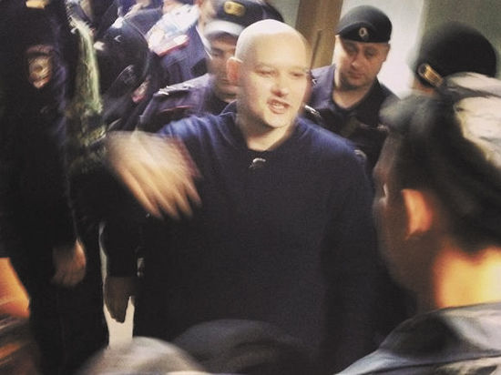 Лидер «Лиги обороны Москвы» националист Даниил Константинов освобожден в четверг в зале суда после 2,5 года пребывания в СИЗО