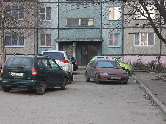 Работники МЧС и ГИБДД провели показательный рейд в одном из спальных районов Владимира