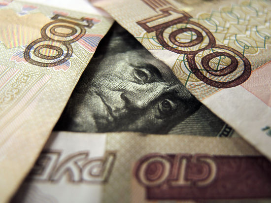 В России не будут ограничивать продажу долларов и евро В России не будут ограничивать продажу долларов и евро