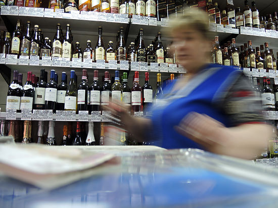 Злоупотребление алкоголем ежегодно приводит к преждевременной смерти около полумиллиона россиян
