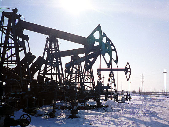 Серьезное падение цен на нефть потребует пересмотра бюджета России