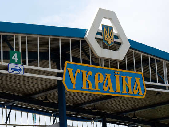 "Парламент доказал, что Украина умеет себя защищать", - похвалил Яценюк депутатов после голосования