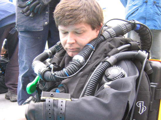 Как работают под водой спасатели МЧС России
