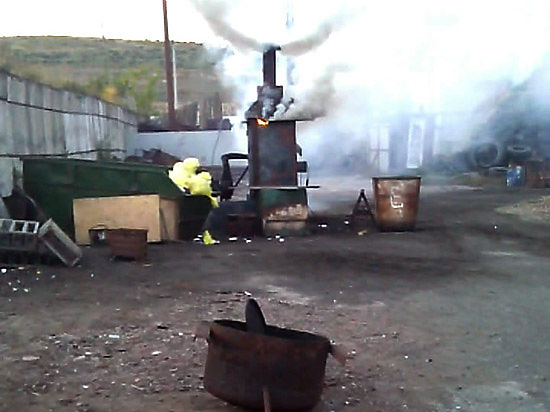 Жители возмущены работой мусоросжигающего завода возле села Сотниково,  выбросы которого накрывают расположенные в округе жилые дома
