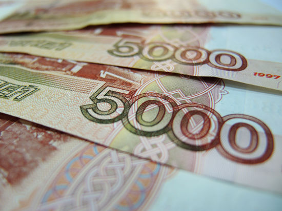 Эксперт - "МК": "Российская валюта останется на хороших позициях до окончания формального перемирия на Украине"