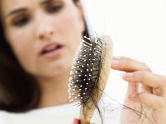 Выпадение волос может быть следствием самых разных заболеваний