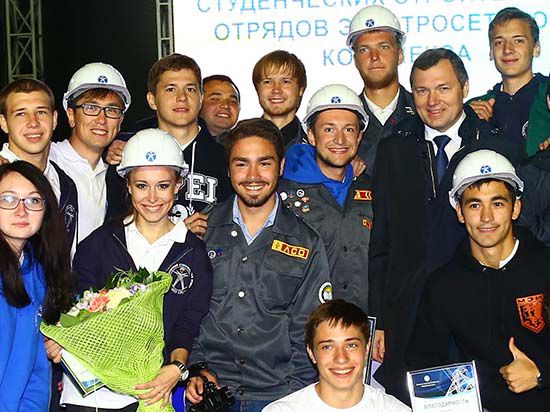 Российские студенческие стройотряды отмечают свое 10-летие