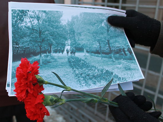 В День неизвестного солдата у братской могилы бывшего РАУ прошло возложение цветов