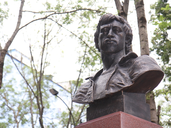 Установка памятника Высоцкому в Симферополе обернулась скандалом