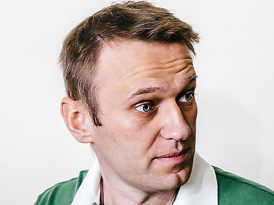 "МК" освещает вынесение приговора оппозиционеру Алексею Навальному из зала суда