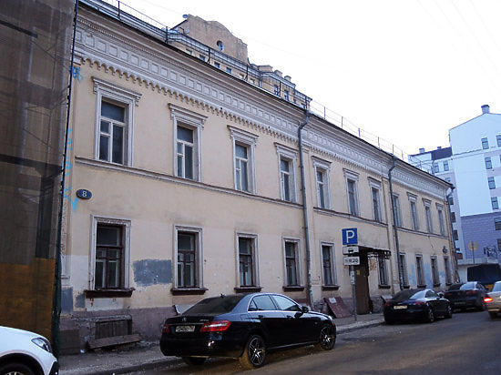 Почему власти сдают исторические дома за рубль в год?