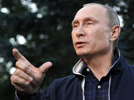 Путин предложил наказывать коррупционеров менее серьезными штрафами Путин предложил наказывать коррупционеров менее серьезными штрафами