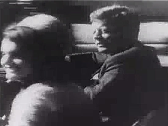 Гибель демократических лидеров бессмысленна - к автократии она не ведет, считают американские ученые