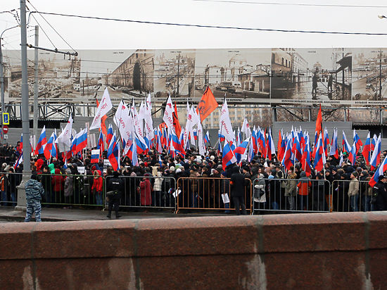 Убийство Немцова «уходит в историю», на повестке — война на Украине