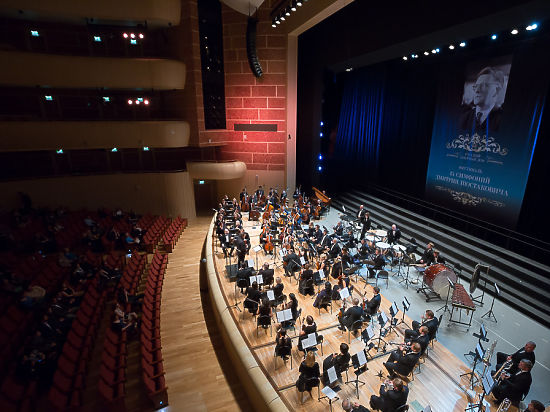 Фестиваль "15 симфоний Дмитрия Шостаковича" продолжает свое музыкальное шествие 
