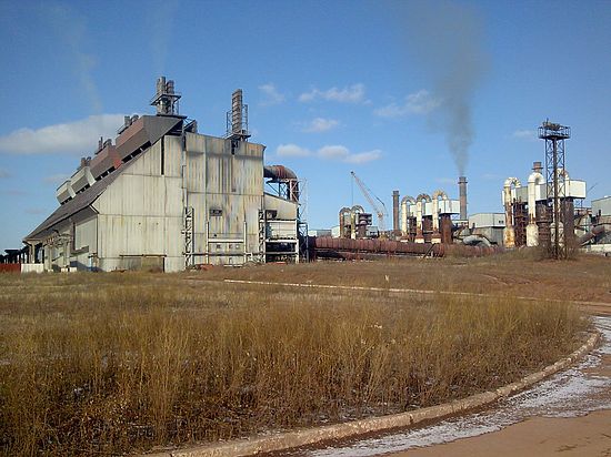 Заводы братска. Братский завод ферросплавов, Братск. Кремниевый завод Братск. Мечел Братский завод ферросплавов. Мечел Братск.