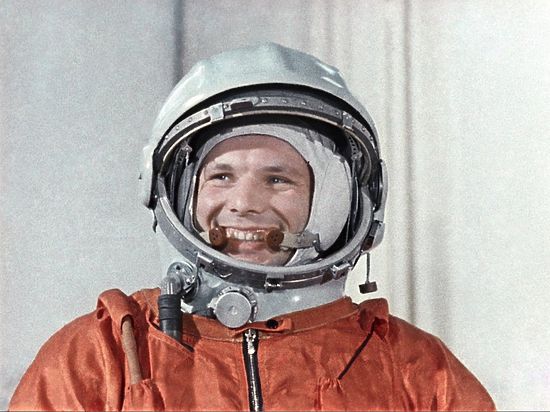 Фонд разместил их в электронной коллекции к 80-летию со дня рождения первого космонавта 