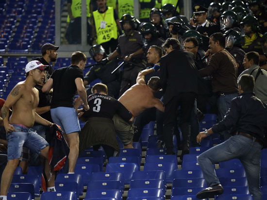 17 россиян было задержано после беспорядков на «Олимпийском стадионе» в Риме, двое ранены