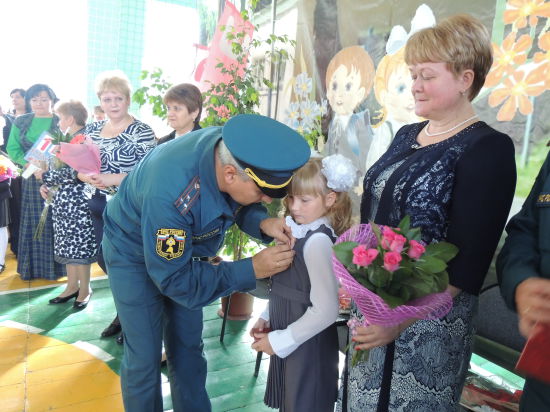 Это первое сентября 9-летняя Настя Суханова запомнит на всю жизнь