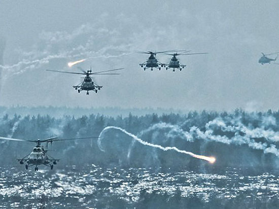 НАТО проводит военные игры близ российских границ