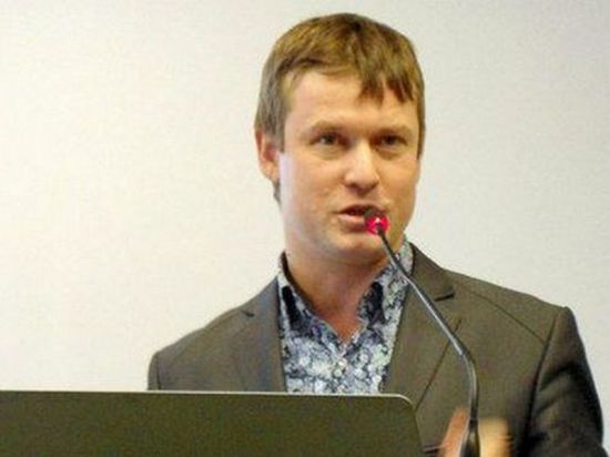 Леонид Развозжаев хочет получить статус беженца и тут же от него отказаться Леонид Развозжаев хочет получить статус беженца и тут же от него отказаться