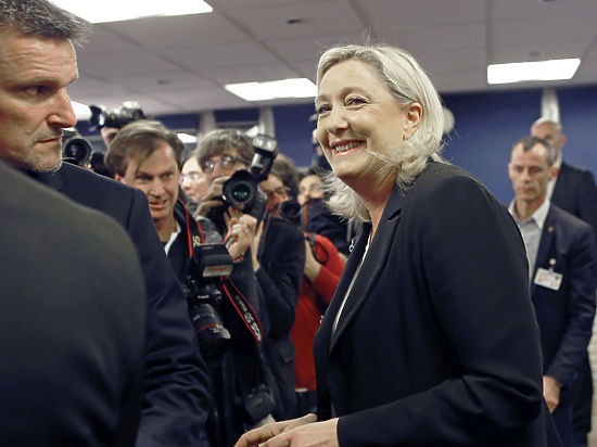 Французские праворадикалы набрали в первом туре 25,12% - хотя им пророчили больше 30% голосов