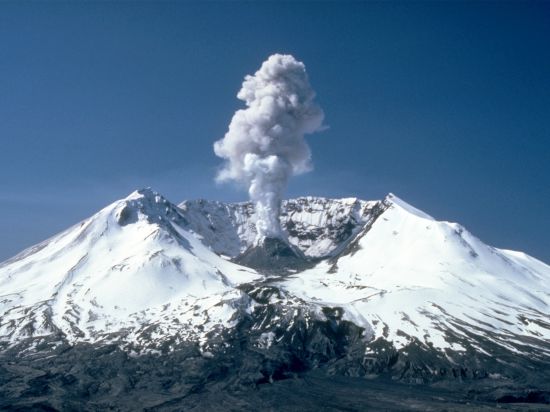 Магма поднимается под вулканом Сент-Хеленс
