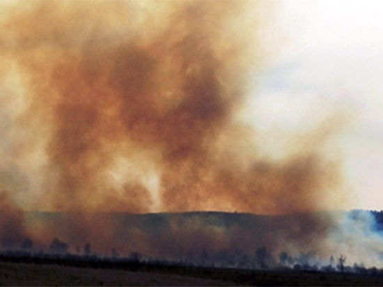 Повышенная задымленность вследствие резко возросшего количества торфяных пожаров в Кабанском районе продолжается и, похоже, кардинально решать эту проблему никто не торопится
