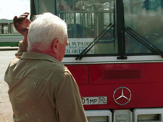 С желающих въехать в Крым требуют от 100 до 1000 гривен
