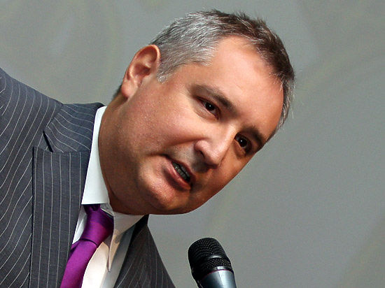 По его мнению, России не стоит закупать вооружение за рубежом