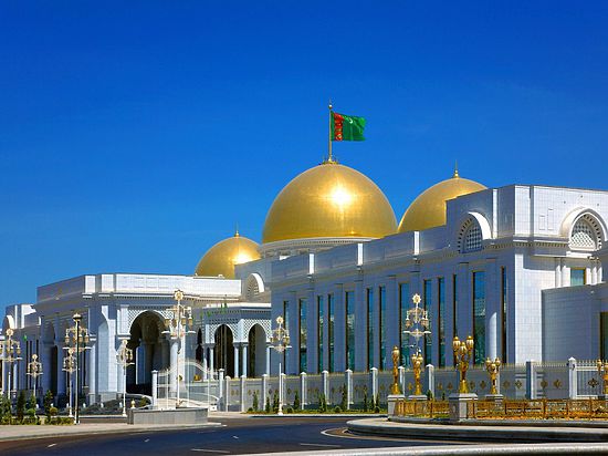На фоне бурлящих в мире и, в частности, в Центральной Азии процессов ничего не слышно о Туркменистане