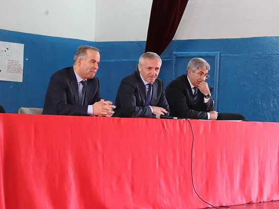 Глава министерства образования и науки Дагестана встретился с коллективом лицея-интерната «Центр одаренных детей» 