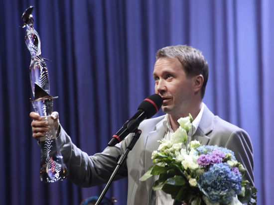 В Москве раздали хрустальную премию
