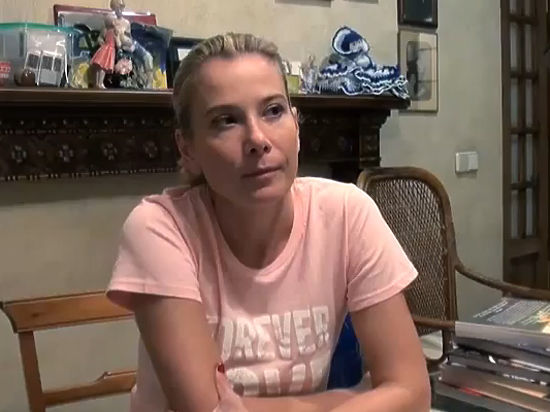 О том, как живут ее близкие после страшной аварии, она рассказала в видеообращении