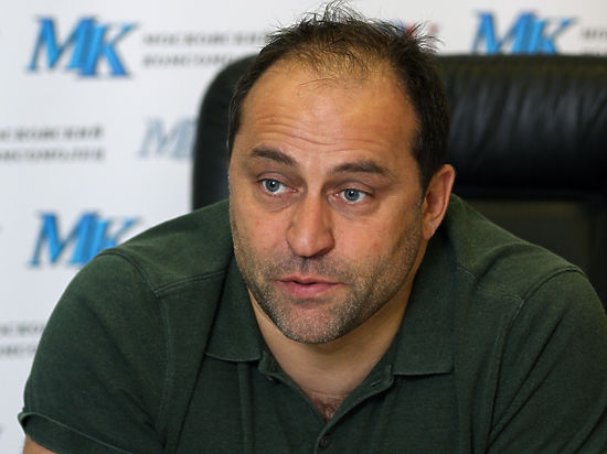 Депутат Госдумы объяснил, при каких условиях он перечислит деньги тренеру сборной