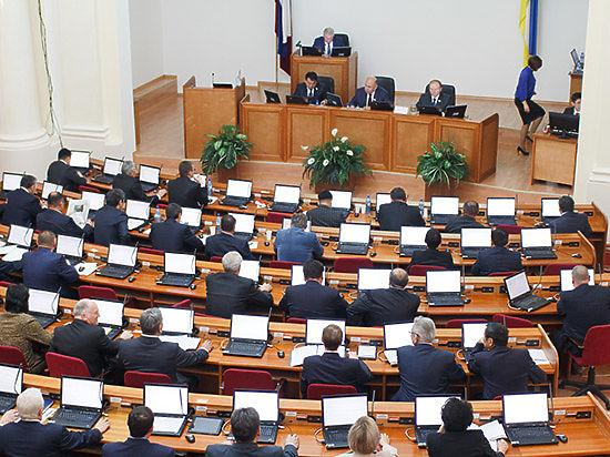 Депутаты Народного Хурала приняли главный закон на 2015 год