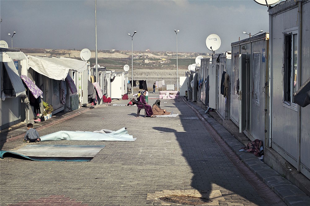 Как живут сирийские беженцы в турецком лагере у Евфрата?