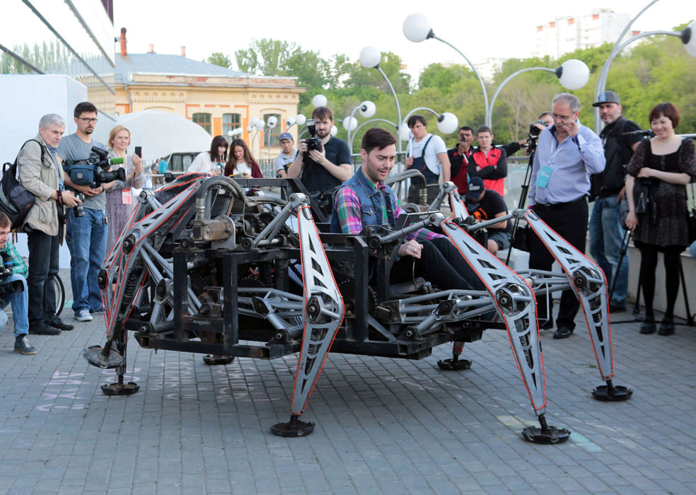 В Москве стартовал «Бал роботов»