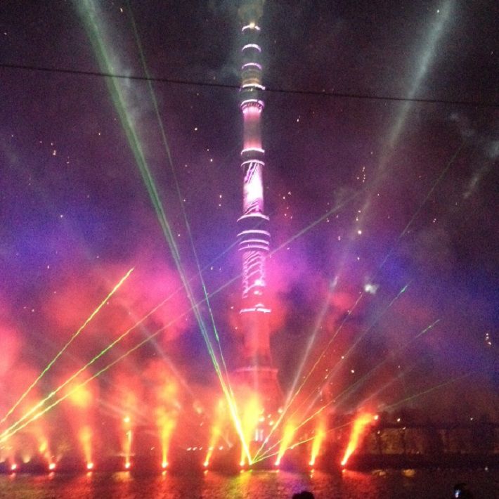 Фестиваль "Круг света" в Москве собрал тысячи зрителей