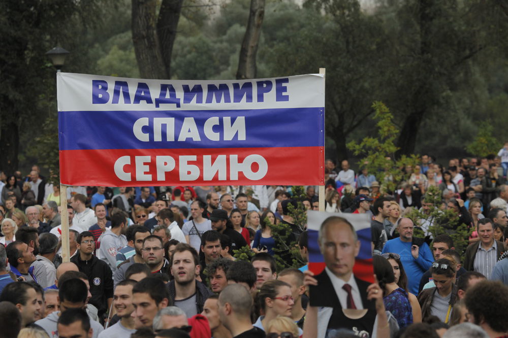 Владимир Путин на военном параде «Шаг победителя» в честь 70-летия освобождения Белграда